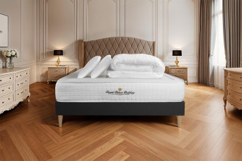 Pack lit complet 200x200 cm - Matelas + Sommier Noir (en kit) + 2 oreillers + Couette - Balmoral