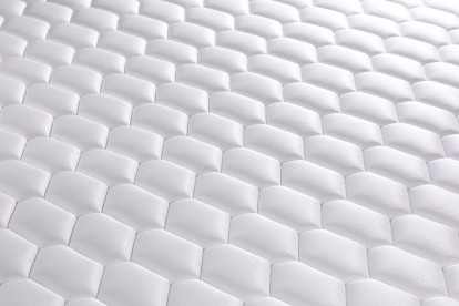 Pack lit complet 140x190 cm - Matelas + Sommier Blanc + 2 oreillers + Couette - Energy