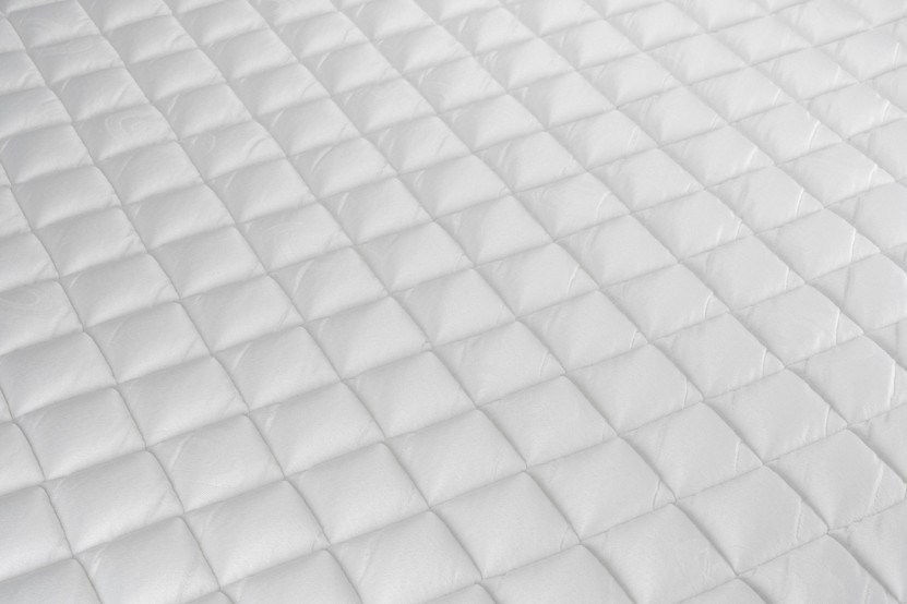 Ensemble Matelas Sommier 90x200 cm - Sommier Noir (en kit) - Vitalmemo One