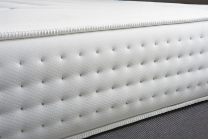 Matelas 140x200 cm Ressorts ensachés et Mémoire de forme - Vingt-Quatre