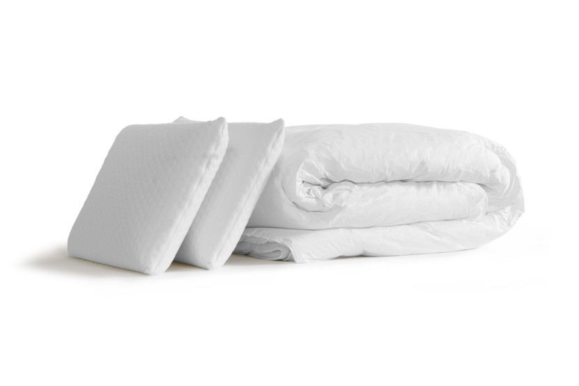 Pack lit complet 140x190 cm - Matelas + Sommier Blanc (en kit) + 2 oreillers + Couette - Vitalmemo One