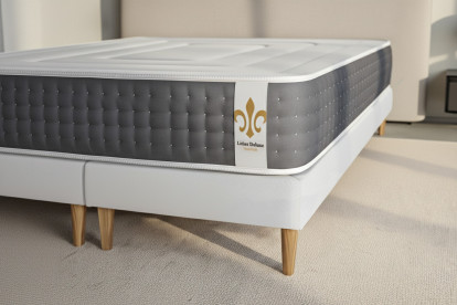 Matelas 140x190 cm Ressorts ensachés et Mémoire de forme - Vingt-Six